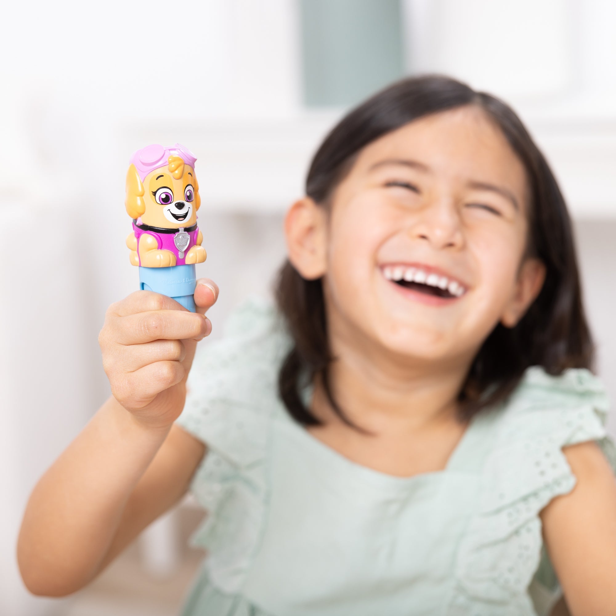Sticker WOW!? Activity Pad & Sticker Stamper – PAW Patrol Skye
