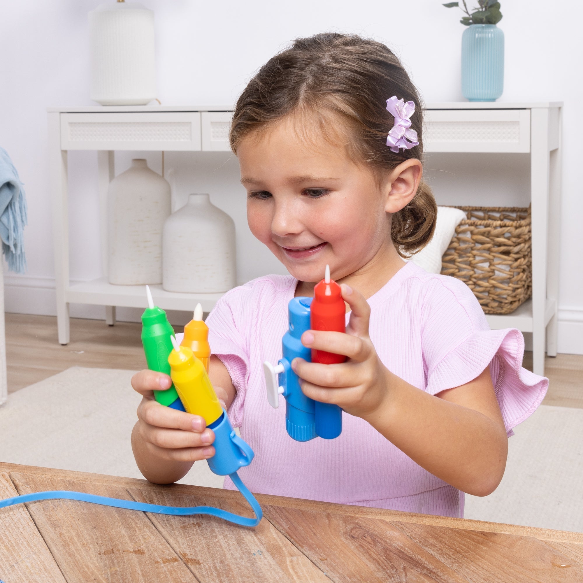 Water WOW! Pen Pack (4 Water Pens. Sprayer. Tether Cap)