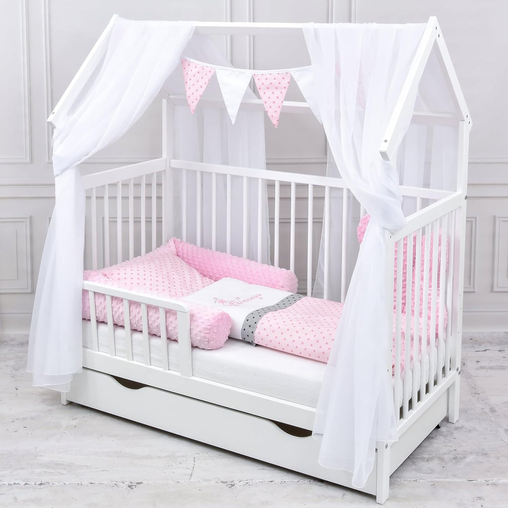 Baby Delux Babybett Komplett Set Hausbett 60x120 cm weiß Schublade Rausfallschutz Kinderbett Matratze Bettwäsche Deko Set (Prince Stars)