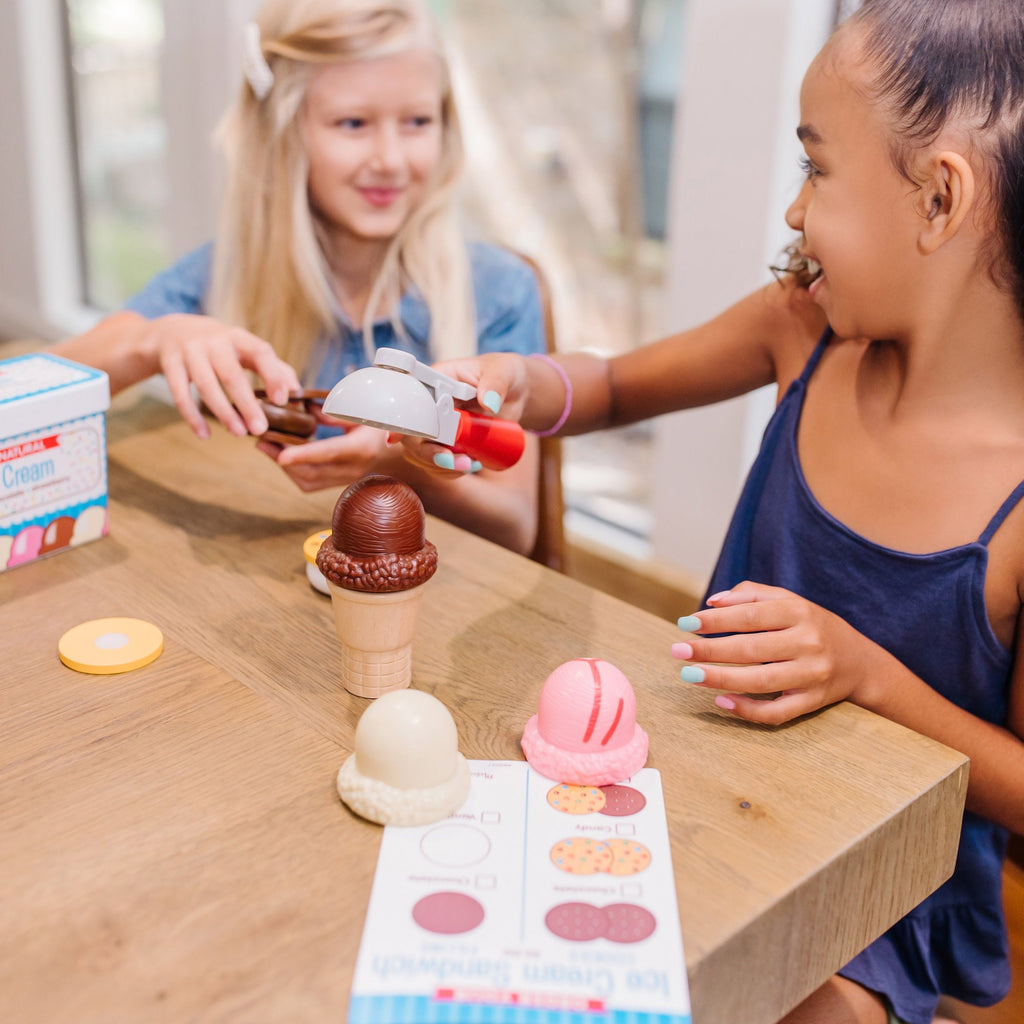 Scoops & Sandwiches Ice Cream Play Set